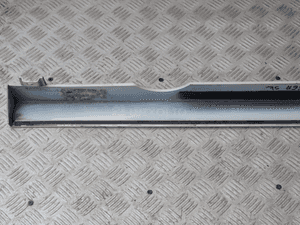 LISTWA PROGOWA PRAWA VW GOLF VII R-LINE  5G0853856A   6
