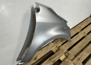 Blotnik przod przedni prawy toyota yaris iv 4 2020- bardzo ladny 3