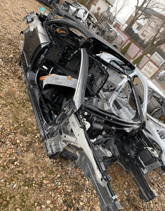 MERCEDES e 207 podłużnica ćwiartka przednia fartuch kielich słupek próg 2