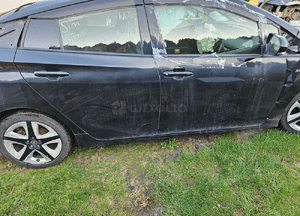 Toyota PRIUS IV 15-23 drzwi prawe lewe tył przód 218 1