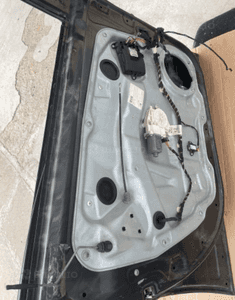 Mercedes ML GL 164 drzwi przód czarne c197 chrom zamek szyba listwa key less go klamka 8