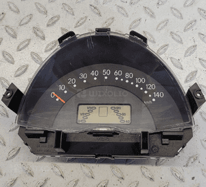 Smart fortwo 0.8CDI licznik 10001184V021 1