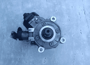ALFA ROMEO STELVIO GIULA 2.2JTD POMPA WTRYSKOWA BOSH 55274845 0445010747 2