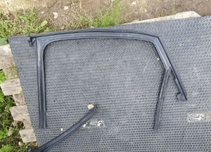 Ramka Uszczelka Szyby Drzwi Prowadnica Guma AUDI A4 B8 Sedan Kombi 35