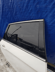 Hyundai I40 drzwi prawy tyl kompletne 2