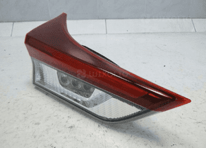 TOYOTA AURIS LAMPA LEWY TYŁ W KLAPĘ LEWA TYLNA hatchback 5