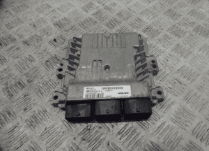VOLVO V40 D3 2014R 1,6D KOMPUTER STEROWNIK SILNIKA S180134103A 1