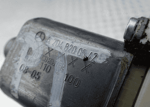 SILNICZEK SZYBY LEWY TYŁ MERCEDES W204 A2048200542 2