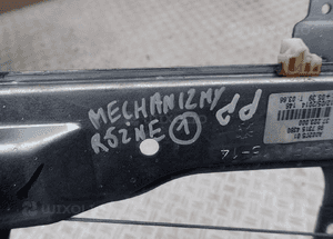 Elektryczny podnośnik szyby prawy przód citroen peugeot 208 9673154380  !!! 2