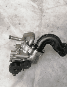 Pompa oleju Porsche Cayenne II 4.2tdi 057115105 3