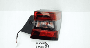 Nissan juke ii F16 lampa prawy tył 2019- 26550-6PA0A 1
