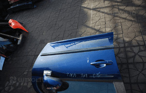 peugeot 207 drzwi kolor KPL nr 41702 WYSYŁKA 4