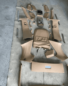 PORSCHE CAYENNE tapicerka dywan plastik słupek 1