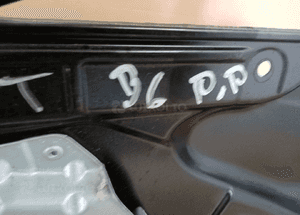 Mechanizm podnośnik szyby prawy przód VW Passat B6 3C1837756L 3