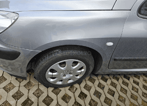 Peugeot 307 blotnik przód przedni prawy lewy EZAC 2
