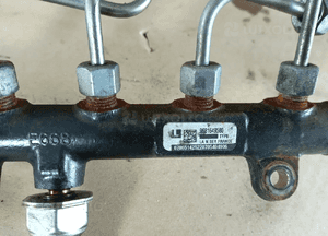 Citroen C4 Peugeot 1.6 HDI listwa wtryskowa czujni 4