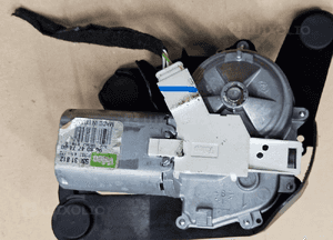 Peugeot 3008 5008 silniczek wycieraczki tyl tylny 53031812 5