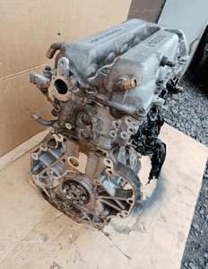 Silnik słupek Nissan Almera Tino 2.0 16V SR20 3