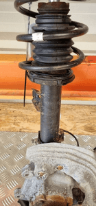 BMW E90 E91 E92 ZWROTNICA AMORTYZATOR PRAWY PRAWA PRZÓD 6764444 6786016 5