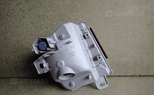 Lampa prawa przeciwmgielna toyota land cruiser 2