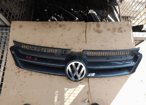 Vw golf v plus +  atrapa grill LC5F 1
