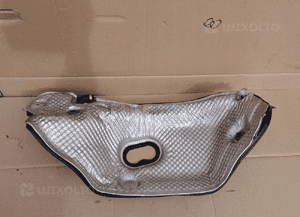 Audi A6 C7 osłona termiczna komory silnika 3