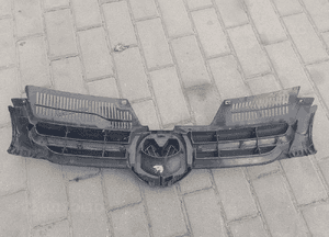 Atrapa grill vw golf v 1K0 853 655 a 2