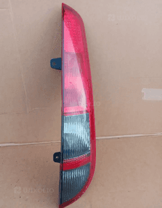 Lampa prawy tył tylna prawa Ford Focus MK2 Kombi 1
