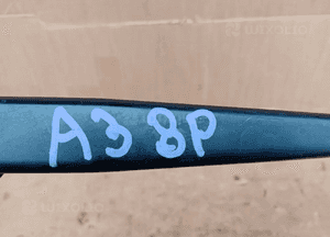 Ramie wycieraczki prawy przód Audi A3 8P 8P1955410A 8