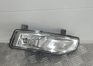 Halogen prawy nissan qashqai 2 ii lift nissan x-trail T32 lift nissan micra K14 2