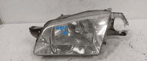 Przod przednia lampa lewa mazda 323F 1