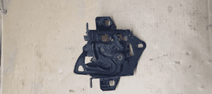 Zamek rygiel maski przód VW Passat B5 3B0823509K 1