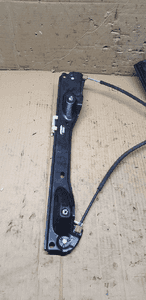 Mechanizm podnośnik szyby prawy przód BMW X1 E84 2990294 2990386 2