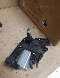 PEUGEOT 5008 I 12r silniczek wycieraczki tył 9680477480 53031812 4