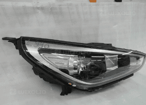 Hyundai I30 iii lampa przednia prawa 2
