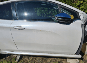 Peugeot 208 12- drzwi prawe 3D EFC