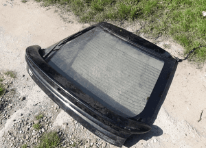 Mazda 323f bg 89-94 Tylna szyba klapa tylna w klapie 2