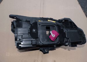 Lampa przednia lewa mercedes b klasa w 246 xenon 2