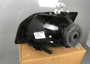 Lampa prawa przód przednia ford fiesta iii 4