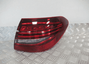 Lampa tylna tył prawa mercedes c-klasa W205 S205 kombi led lift 2018-2021 1