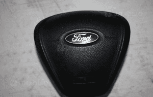 Poduszka powietrzna kierowcy FORD FIESTA MK7 1