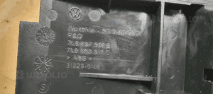 Popielniczka zapalniczka dekor VW Touareg 7L6857961B 7L6863071D 5