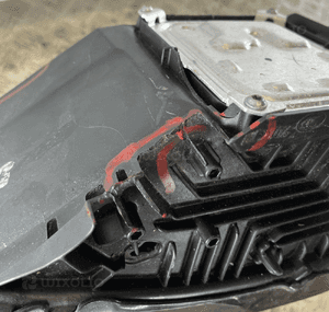 Lampa lewy przod peugeot 308 iii 3 T10 9851673380 6