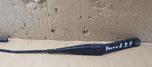 Ramie wycieraczki wycieraczka prawy przód Ford Focus MK2 4M5117526CE 2