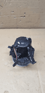 Wentylator silnik dmuchawy nagrzewnicy Audi A4 B8 U0851003 2