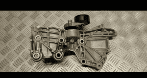 Mercedes W177 łapa alternatora 117105989R 7