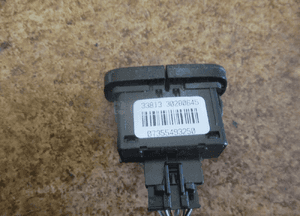 PRZEŁĄCZNIK GUZIKI 4X4 PANDA III 13144390 3