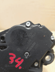 Nissan Qashqai J10 Lift Silniczek wycieraczek 0390201820 2