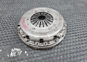 Sprzeglo 032105270 Tarcza Docisk Komplet 1.0 1.4 1.6 VW Polo III 3 Seat Cordoba I 1 Ibiza II 2 7