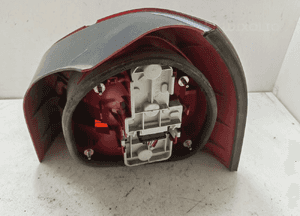 Lampa lewa tył tylna audi A3 8L 96-99 3